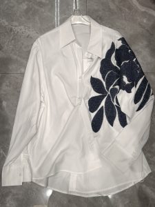 Statement Leaf Women's Shirt – Style 06, view 4