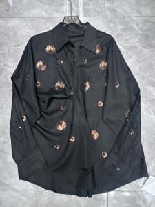 Motif Detail Women's Shirt – Style 13, view 3