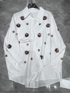 Motif Detail Women's Shirt – Style 13, view 7